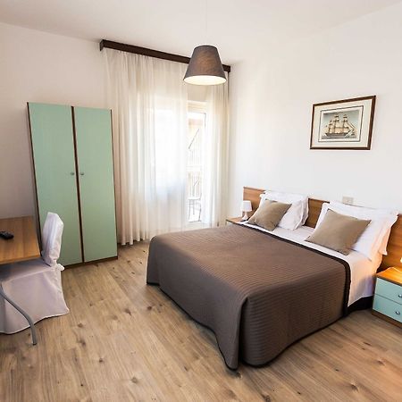 Hotel Antagos Montesilvano Marina Exteriör bild
