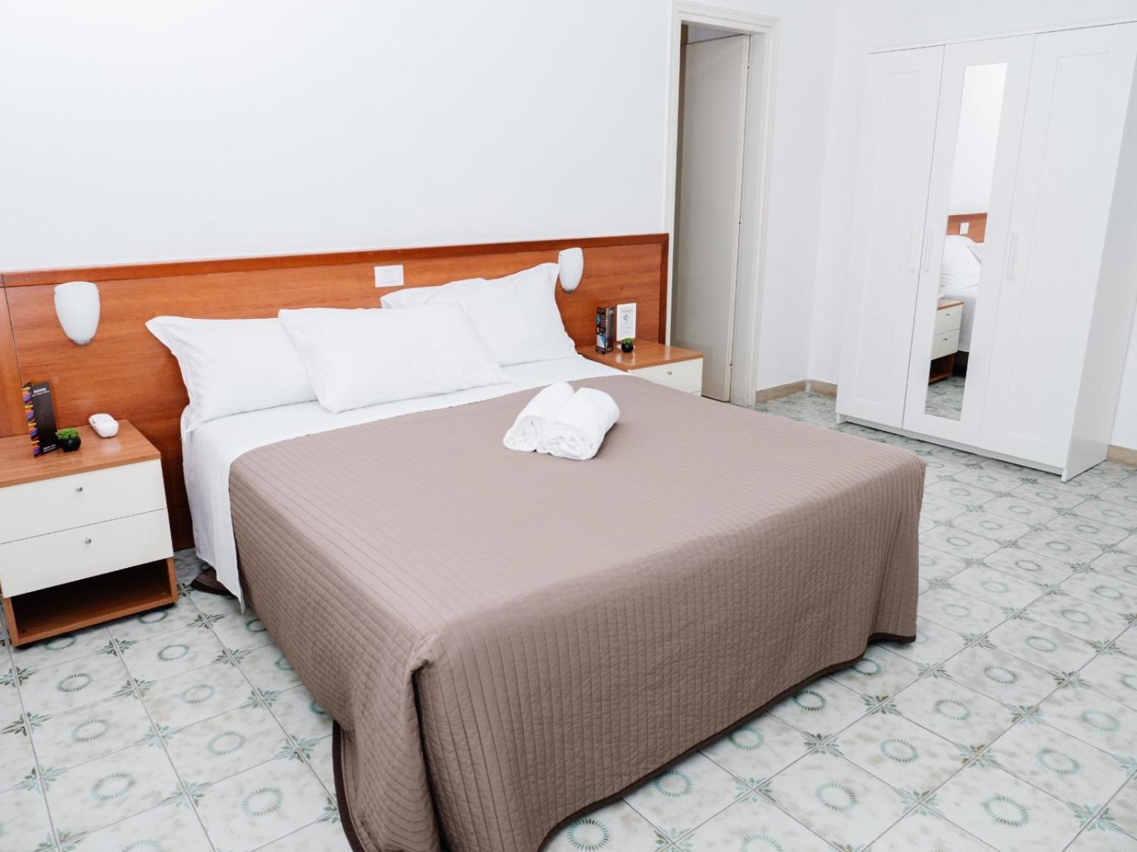 Hotel Antagos Montesilvano Marina Exteriör bild