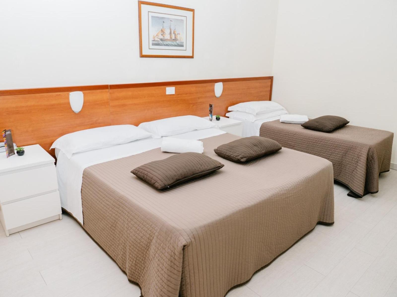 Hotel Antagos Montesilvano Marina Exteriör bild