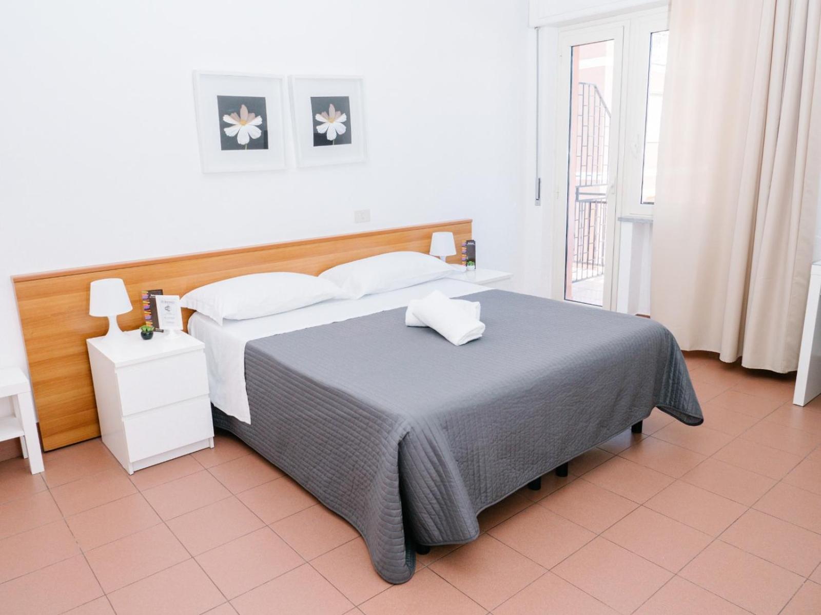 Hotel Antagos Montesilvano Marina Exteriör bild