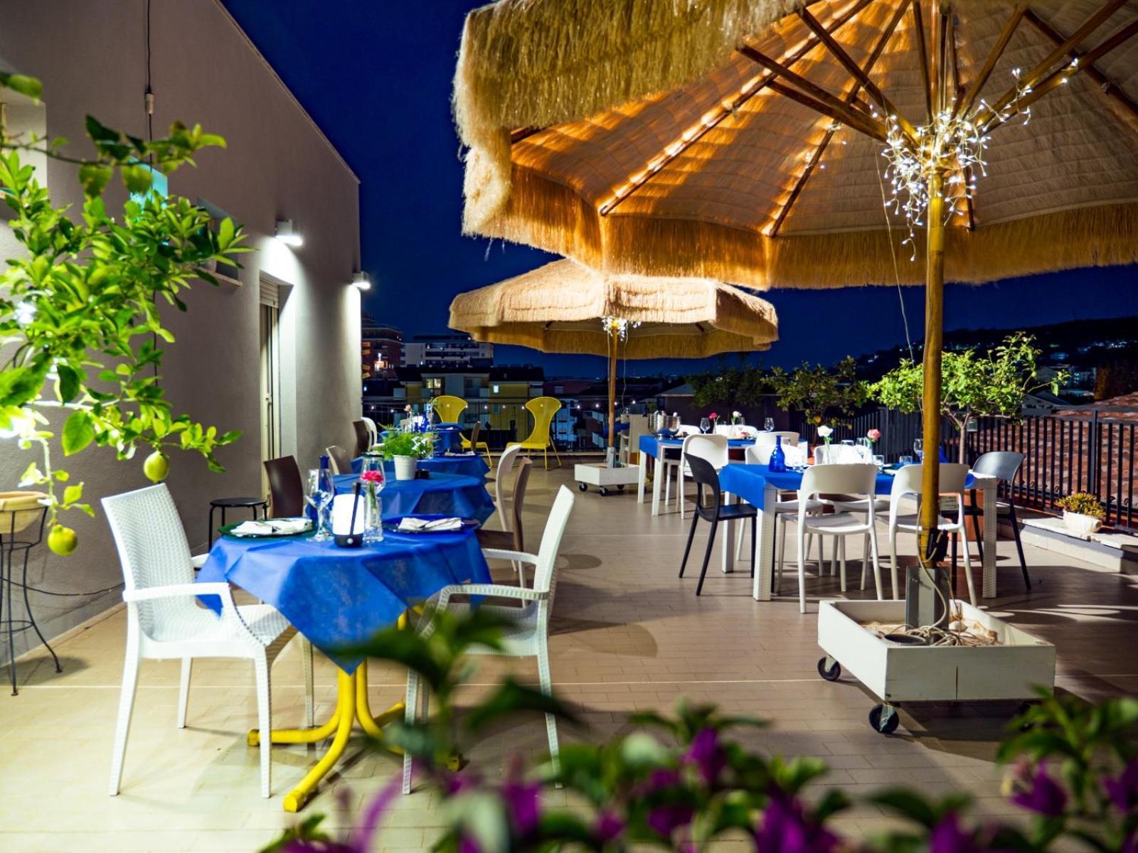 Hotel Antagos Montesilvano Marina Exteriör bild
