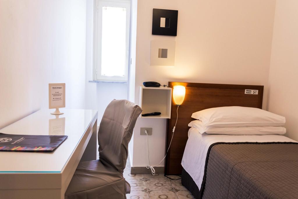 Hotel Antagos Montesilvano Marina Exteriör bild